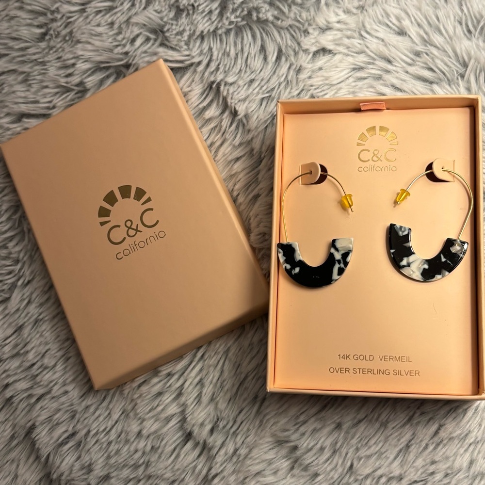 C&C California Gold and Black Marbled Earrings
